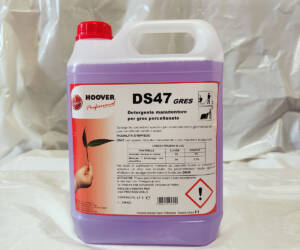 DS47 GRES Detergente manutentore per gres porcellanato e superfici microporose